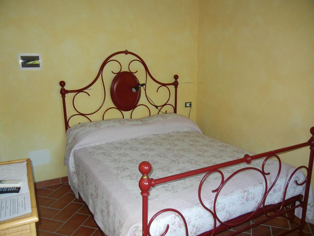 La Colombarola Agriturismo Farneto Exterior photo